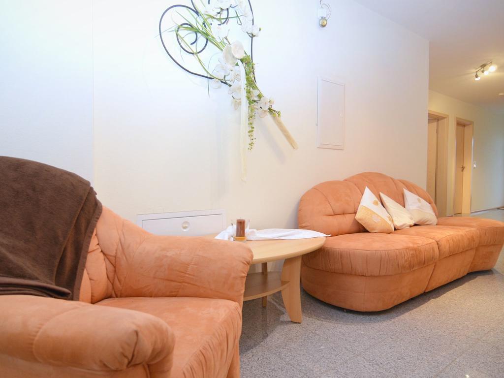Holiday Flat With Swimming Pool In Prackenbach Viechtach Exteriör bild